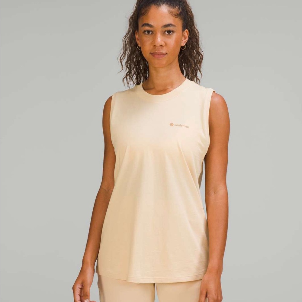 Lululemon 🍋 All Yours Tank Top Graphic
Prosecco Size M/8